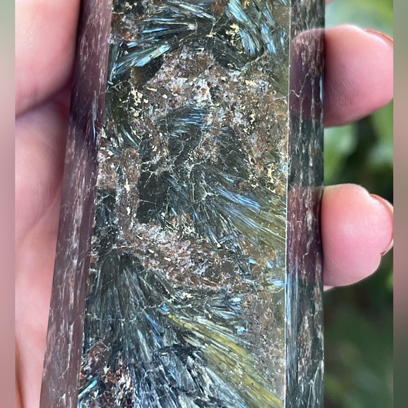 Large Russian Astrophyllite gemstone towers - Picture 5 of 8